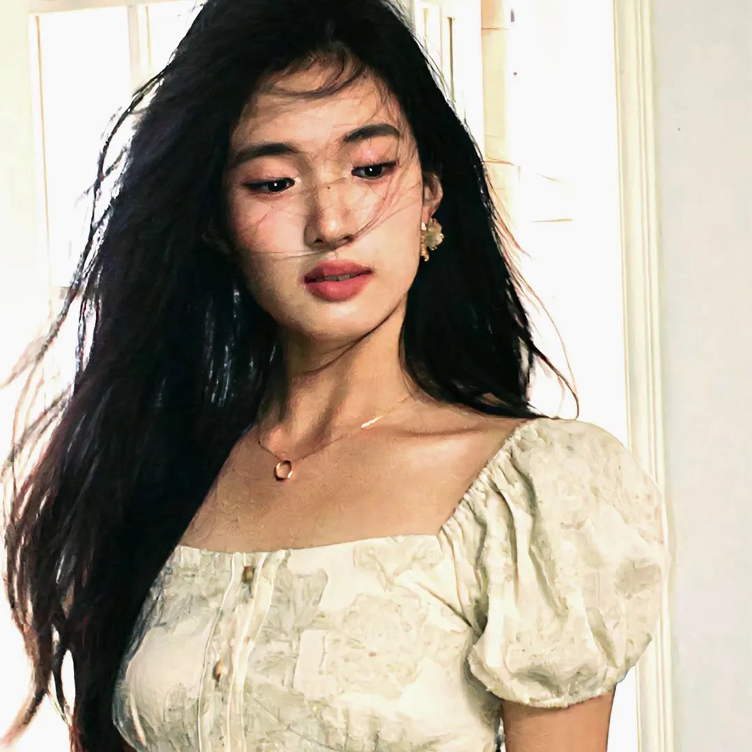 新版《相亲当天豪门继承人拉着我领证》